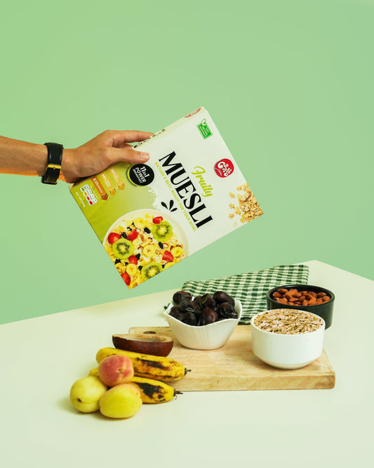Fruity Muesli Smoothie Bowl