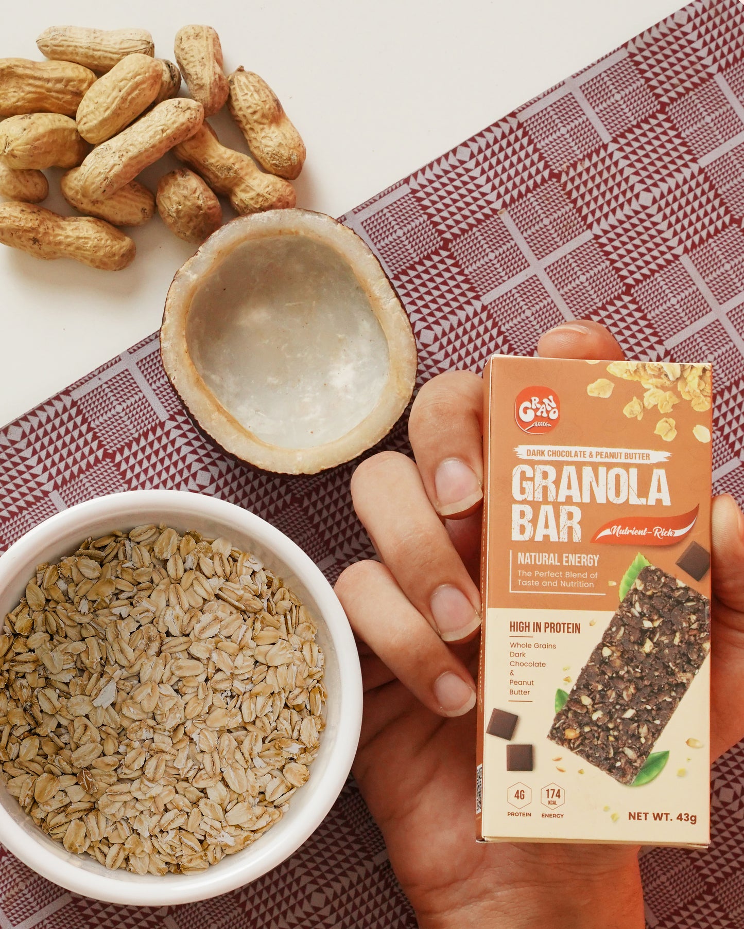 Dark Chocolate & Peanut Butter Granola Bar